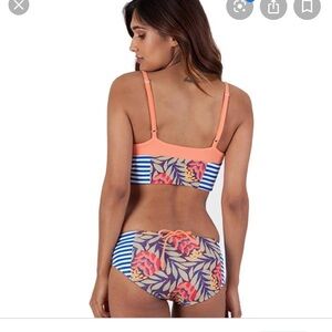 Seea size small bikini top and bottom. New with tags